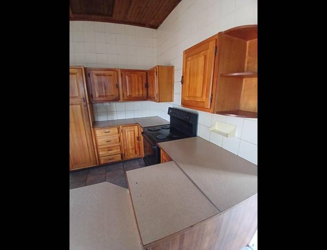 5 BEDROOM HOUSE FOR SALE IN CASSELDALE